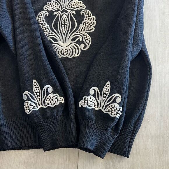 St. John Sportswear Black Mock Neck Sweater Pearl Beading Fleur de Lis size m - Picture 2 of 7